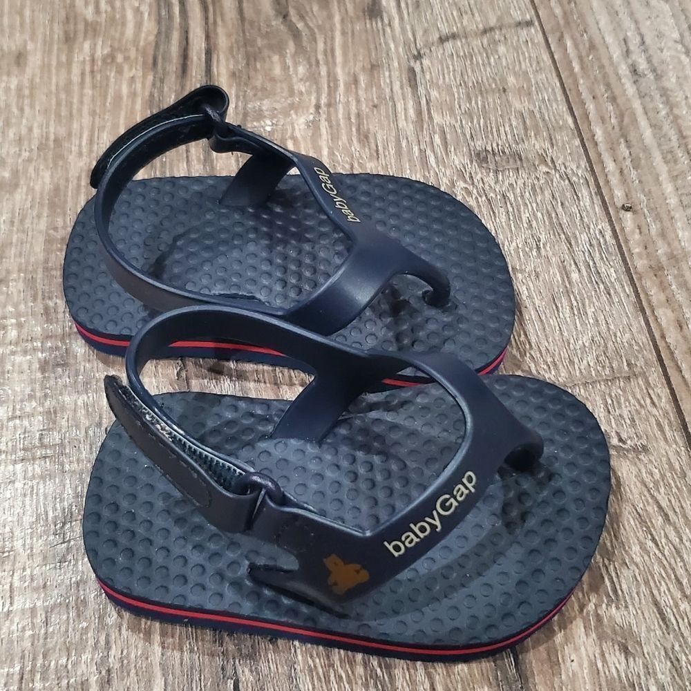 Baby GAP Flip Flops Size 0-3M Baby Navy Flip Flops - Picture 3 of 9